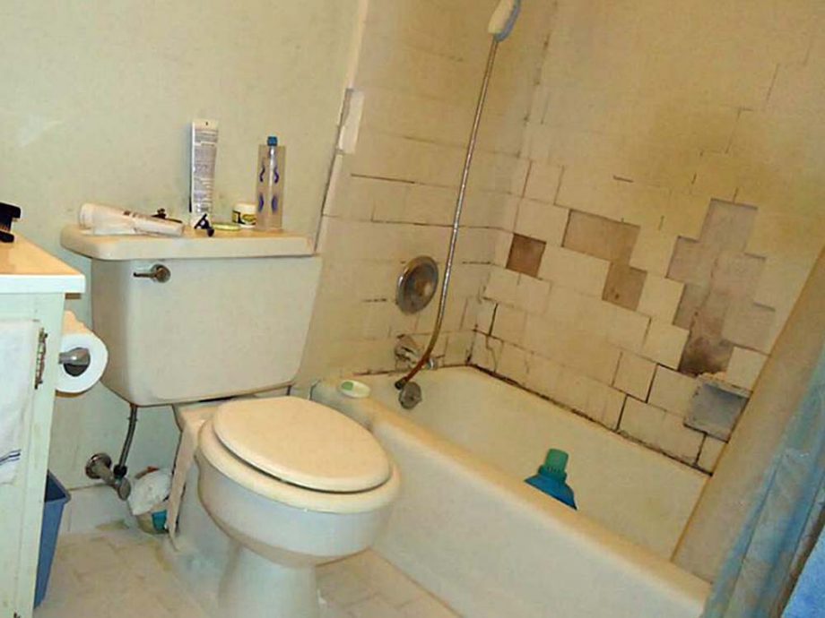 Home bathroom in need of remodel